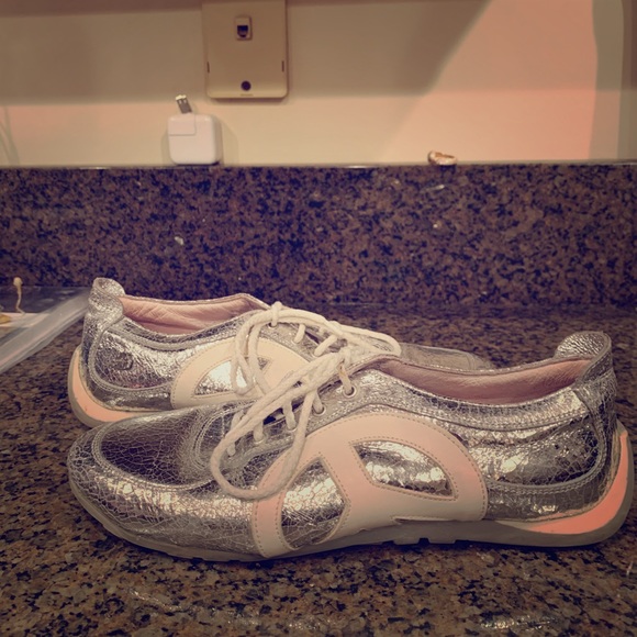 moschino silver shoes